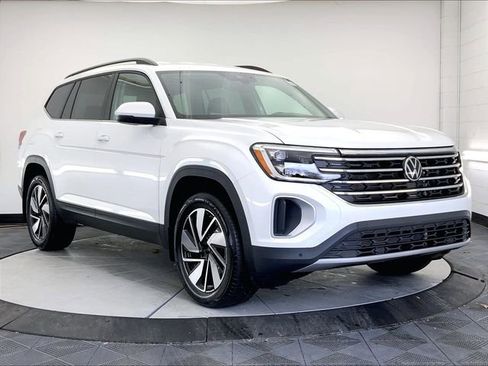 New 2026 Volkswagen Atlas SE image 1