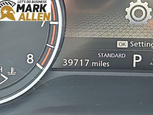Used 2025 Nissan Rogue SV FWD image 12