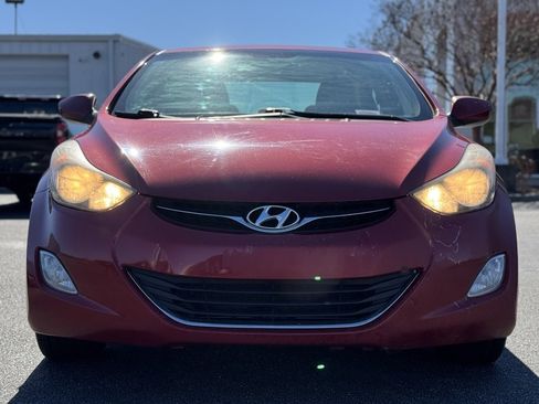 Used 2013 Hyundai Elantra GLS w/ Preferred Pkg image 4