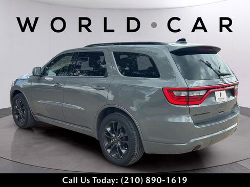 Used 2023 Dodge Durango GT w/ Blacktop Package RWD image 8