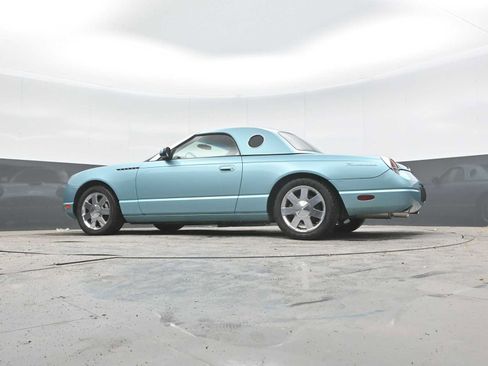 Used 2002 Ford Thunderbird RWD image 24