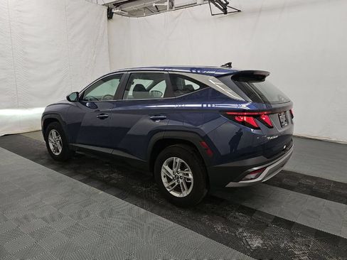 Used 2025 Hyundai Tucson SE AWD/4WD image 3
