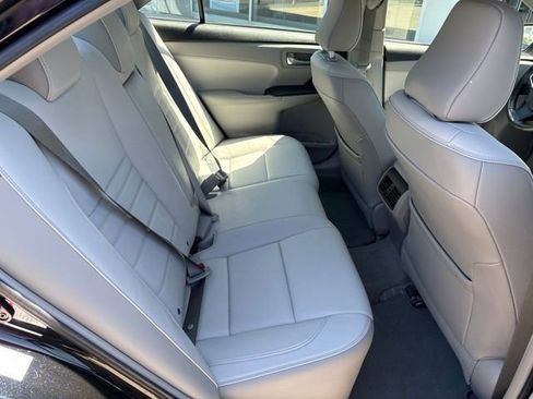 Used 2016 Toyota Camry XLE FWD image 31