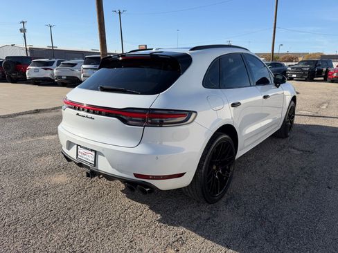 Used 2021 Porsche Macan Turbo AWD/4WD image 7