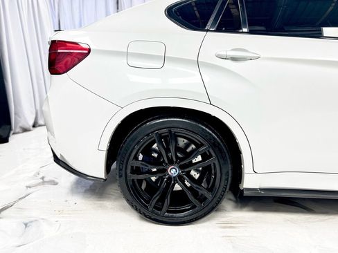 Used 2016 BMW X6 M image 11