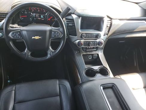 Used 2019 Chevrolet Tahoe LT w/ RST Edition AWD/4WD image 10