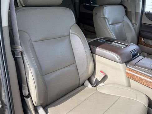 Used 2016 Chevrolet Suburban LTZ AWD/4WD image 21
