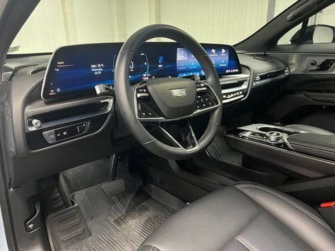 Certified 2024 Cadillac Lyriq Tech AWD/4WD image 17