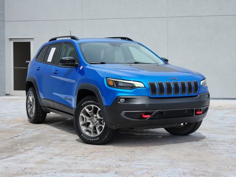 Used 2022 Jeep Cherokee Trailhawk AWD/4WD image 1