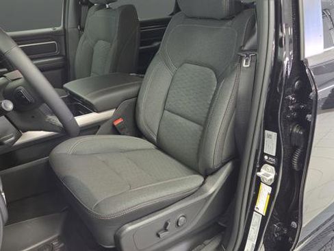 New 2026 RAM 1500 4x4 Crew Cab image 9