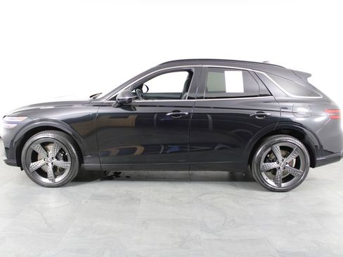 Used 2023 Genesis GV70 2.5T Sport Prestige w/ Sport Prestige Package image 9