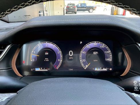 New 2025 Jeep Grand Cherokee Limited image 25