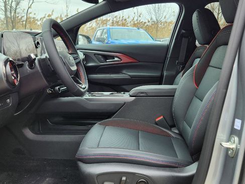 New 2025 Chevrolet Equinox EV RS image 10