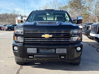 Used 2019 Chevrolet Silverado 2500 LTZ w/ Duramax Plus Package video 3