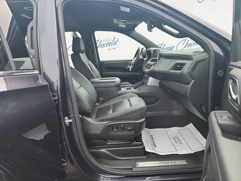 Used 2024 Chevrolet Suburban LT AWD/4WD image 13