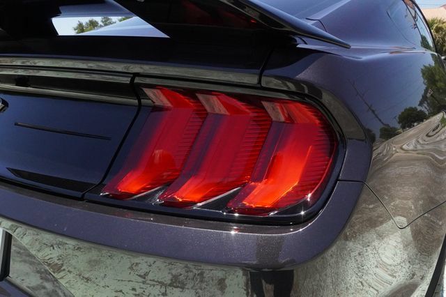 Used 2022 Ford Mustang Shelby GT500 w/ Technology Package RWD image 31