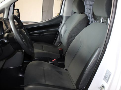 Used 2020 Nissan NV200 S FWD image 20
