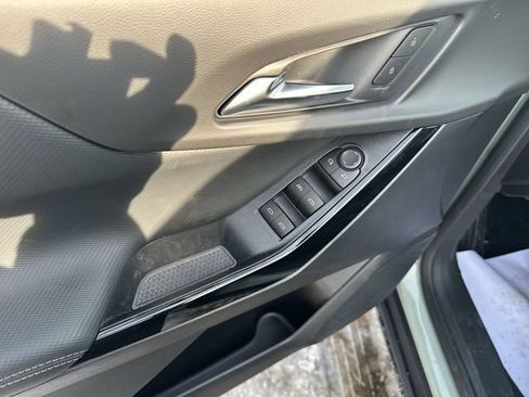 New 2026 Chevrolet Equinox LT image 24