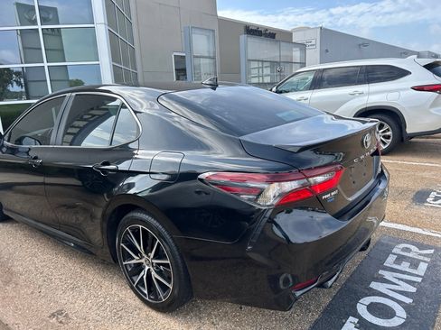 Used 2023 Toyota Camry SE FWD image 32