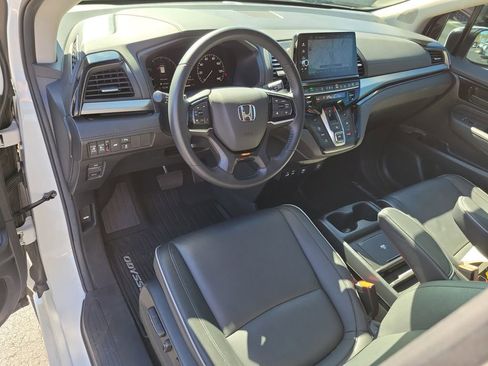 Certified 2025 Honda Odyssey Touring image 25