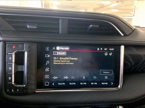 Used 2023 GMC Yukon XL Denali w/ Advanced Technology Package image 35