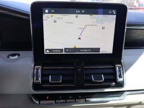 Used 2019 Lincoln Navigator Reserve image 20