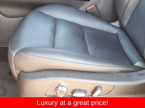 Used 2023 Cadillac XT4 Sport w/ Cold Weather Package FWD image 33