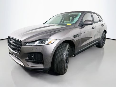 Used 2023 Jaguar F-PACE S image 3