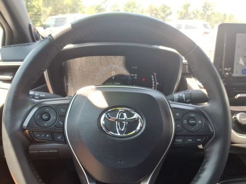 Used 2024 Toyota Corolla XSE FWD image 24