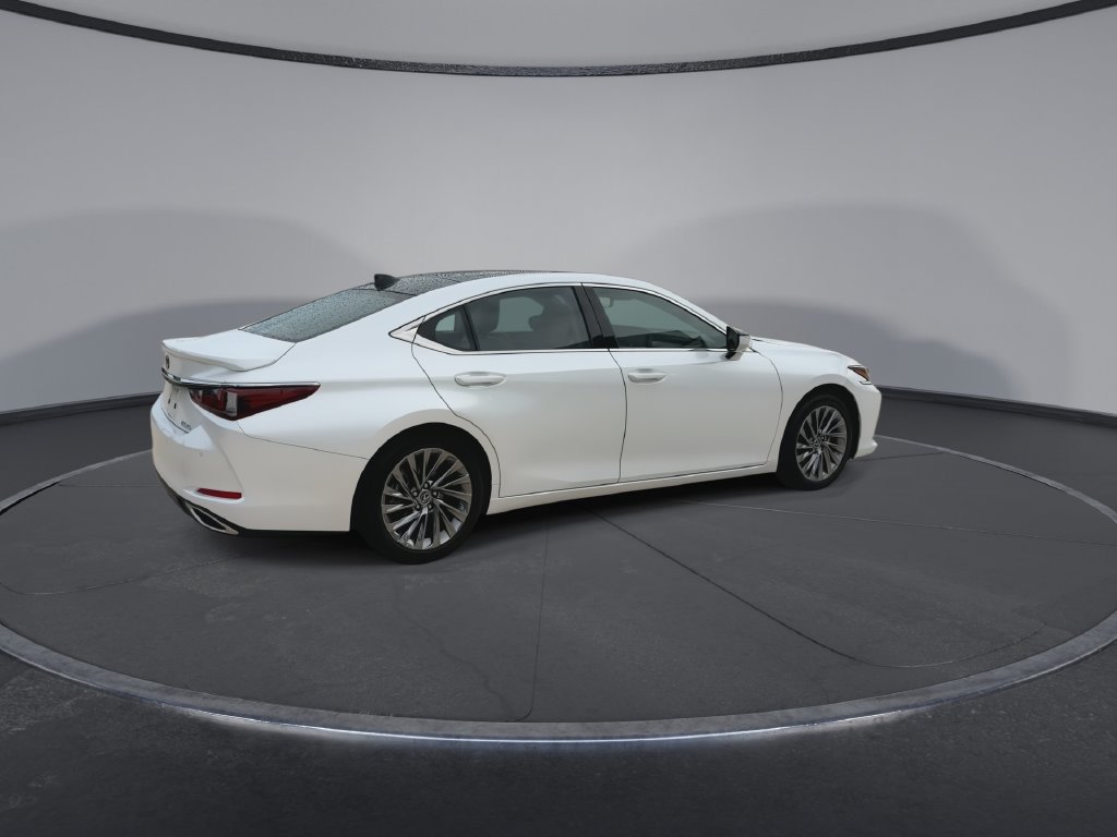 Certified 2024 Lexus ES 350 Ultra Luxury w/ Accessory Package (Z2) FWD image 9