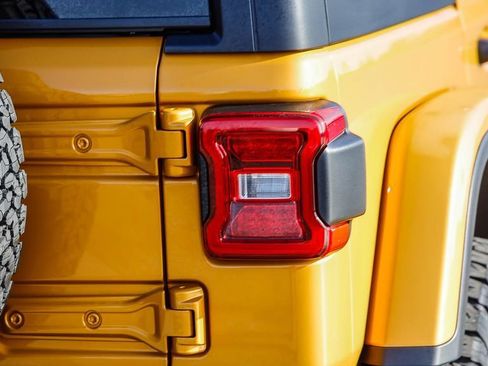 New 2026 Jeep Wrangler Unlimited Rubicon AWD/4WD image 10