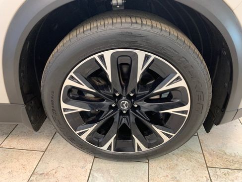 Used 2024 MAZDA CX-90 Plug-In Hybrid w/ Premium Pkg AWD/4WD image 11