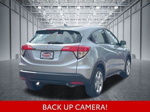 Used 2021 Honda HR-V LX image 7