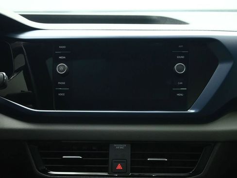 Used 2022 Volkswagen Taos SE image 45