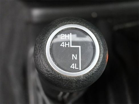 Used 2018 Jeep Wrangler Unlimited Sahara w/ Dual Top Group image 19