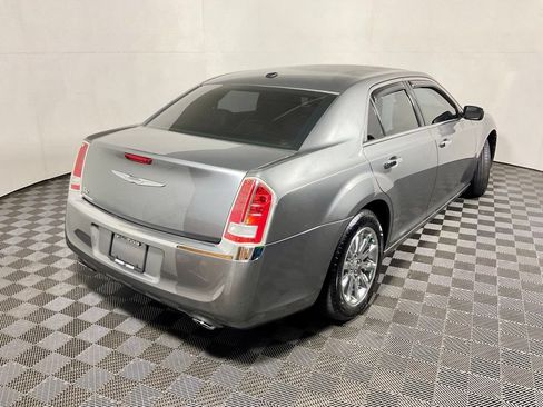 Used 2012 Chrysler 300 Limited RWD image 15