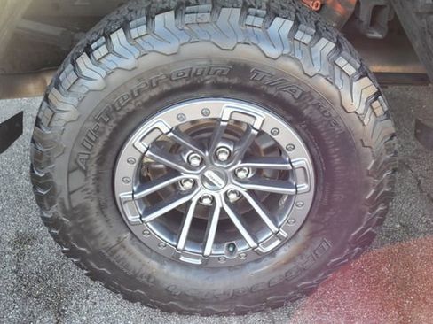 Used 2019 Ford F150 Raptor w/ Equipment Group 802A Luxury image 54