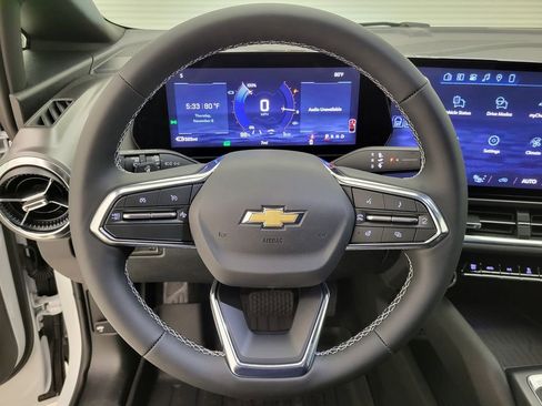 New 2026 Chevrolet Equinox EV LT w/ Comfort Package FWD image 3