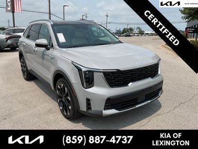 Certified 2025 Kia Sorento EX w/ Panoramic Sunroof Package