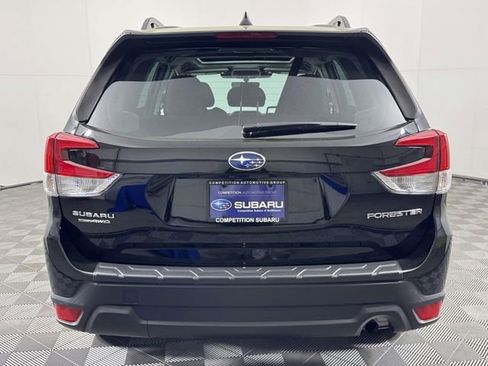 Used 2023 Subaru Forester Premium AWD/4WD image 9