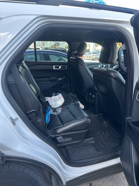 Used 2020 Ford Explorer XLT w/ Equipment Group 202A RWD image 11