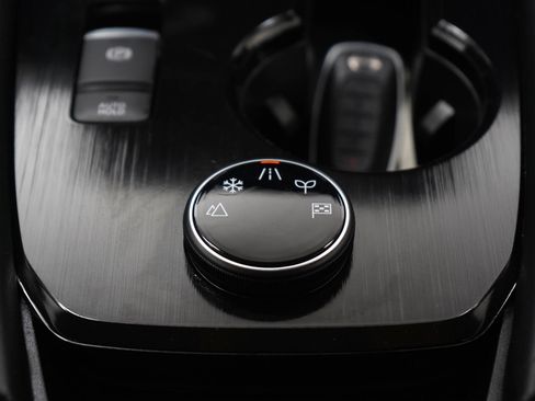 Used 2023 Nissan Rogue Platinum image 22