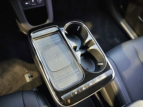 Used 2025 Hyundai Ioniq 5 SEL image 33