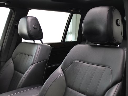 Used 2018 Mercedes-Benz GLS 450 4MATIC w/ Premium Package image 34