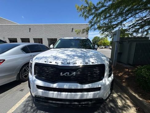 Used 2022 Kia Telluride SX w/ Nightfall Edition Package AWD/4WD image 6