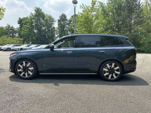 New 2025 Volvo EX90 Ultra image 4