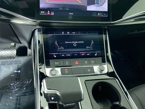 Certified 2025 Audi Q7 3.0T Premium Plus image 6