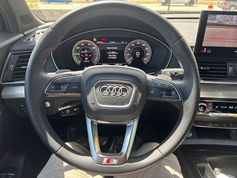 Used 2024 Audi Q5 e Prestige w/ Prestige Package AWD/4WD image 11