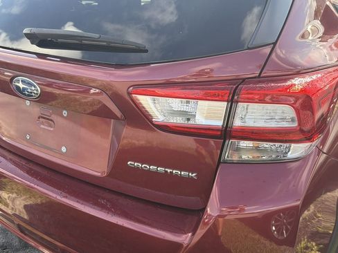 Used 2018 Subaru Crosstrek 2.0i Premium w/ Popular Package #2 AWD/4WD image 11