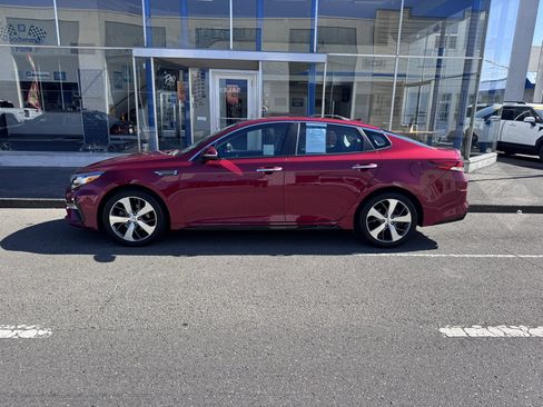 Used 2020 Kia Optima S FWD image 4
